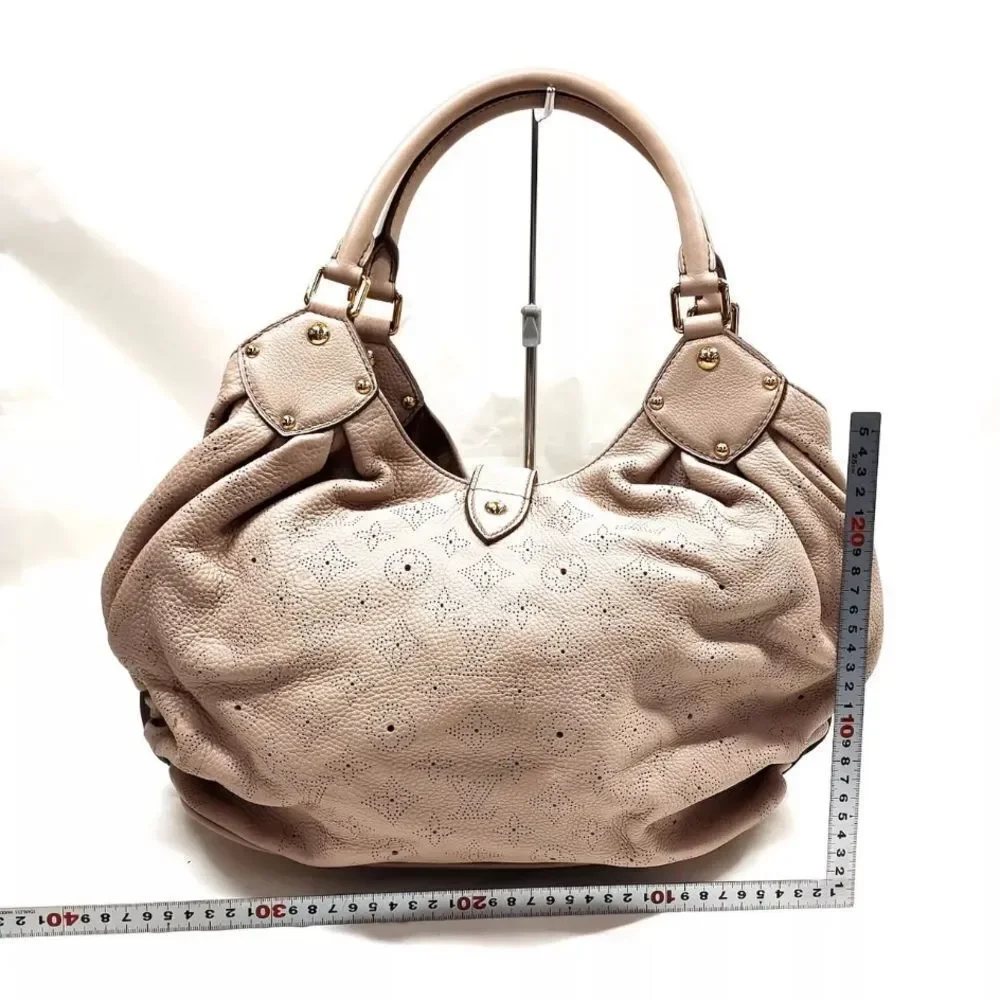 Auth Louis Vuitton Neutrals Monogram Mahina L Hobo M93123 LV Handbag Beige Purse